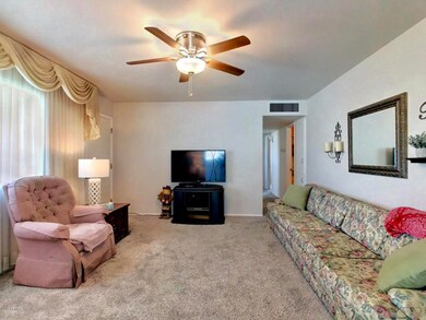 Living room 3