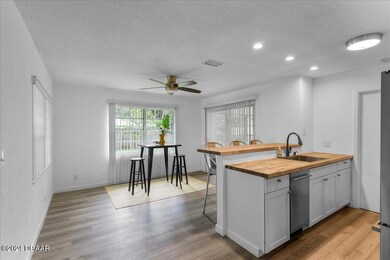 27-10 Raintree Dr (27 of 46)