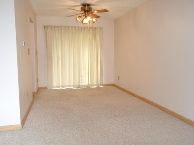 4938 Silverton Dr, Columbus, OH 43232 - photo 4