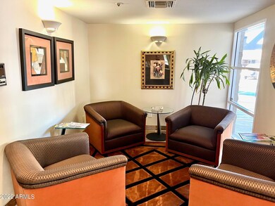 8383 - waiting area