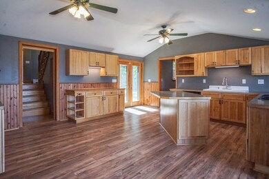 34 Arnold St, West Wareham, MA 02576 - photo 3