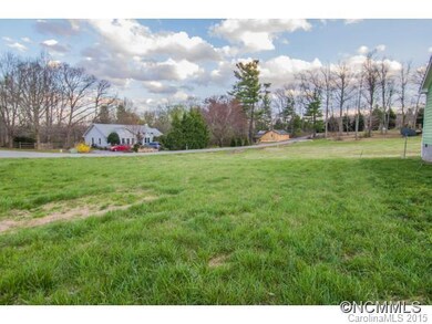 Flat, Corner Homesite