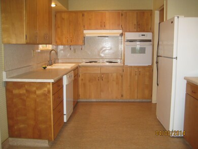 1732 Regent Ave, Redding, CA 96001 - photo 6