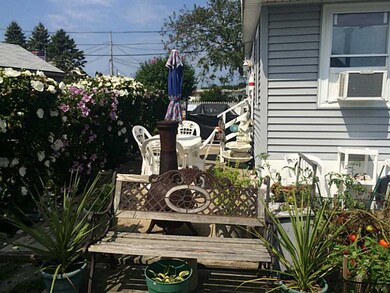 667 Succotash Rd, Wakefield, RI 02879 - photo 6