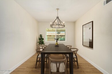 4_Dining Room