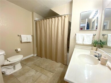 4007 Venetian Bay Dr unit 5-101, Kissimmee, FL 34741 - photo 7