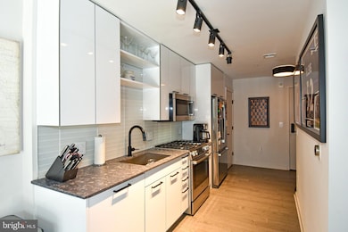 eNvy unit N409, Washington, DC 20024 - photo 3