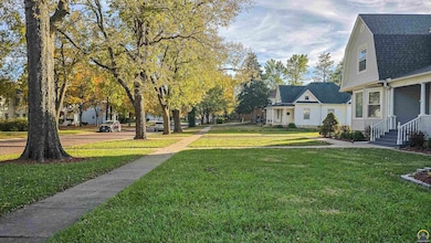 625 Wisconsin Ave, Holton, KS 66436 - photo 3