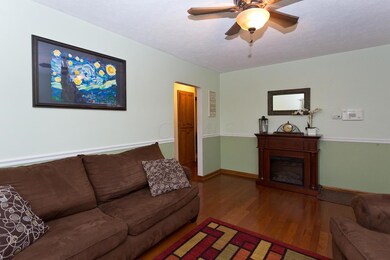543 E Jeffrey LR3