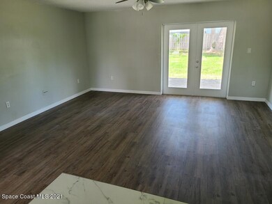 5401 Flint Dr. greatroom