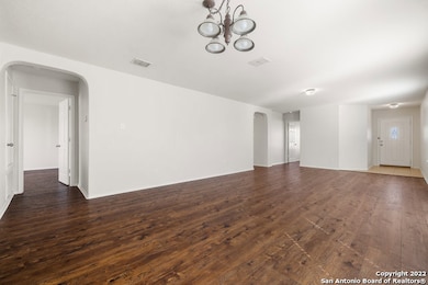 3918 Texas Hawthorn, San Antonio, TX 78261 - photo 2