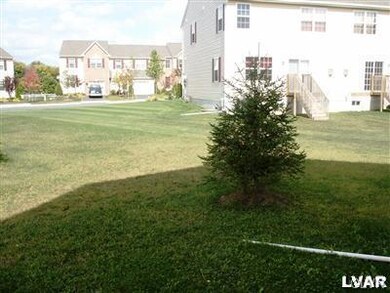 3642 Clauss Dr, Macungie, PA 18062 - photo 3