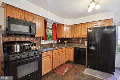 47 Theresa St, Ewing, NJ 08618 - photo 6
