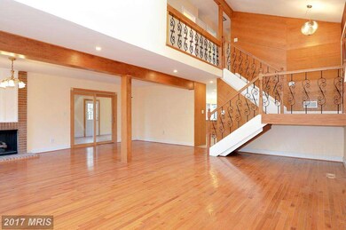 5925 Veranda Dr, Springfield, VA 22152 - photo 2