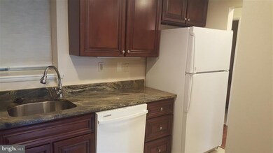 15400 Bassett Ln unit 463B, Silver Spring, MD 20906 - photo 2