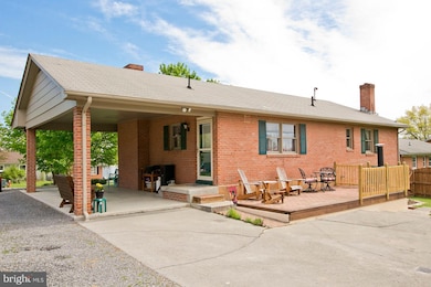 2129 First St, Middletown, VA 22645 - photo 3