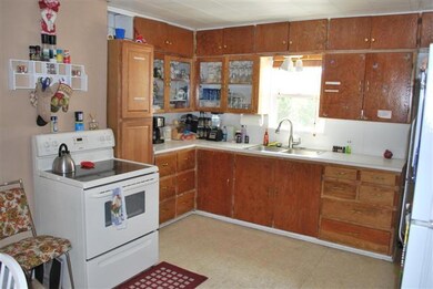 KITCHEN 1