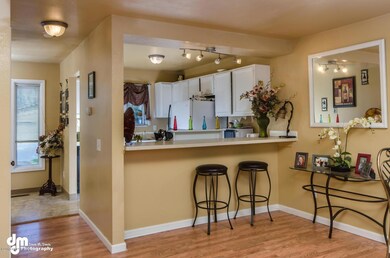 1541 Early View Drive-large-006-KitchenB