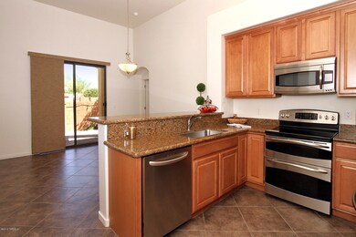 Kitchen W/Granite & Stainless
