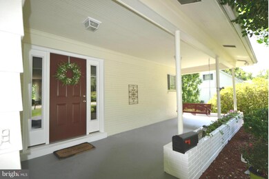 6609 Dearborn Dr, Falls Church, VA 22044 - photo 2