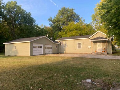 1107 W Water St, Portland, IN 47371 - photo 2