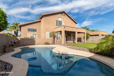 Sparkling Pebbletec Pool