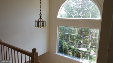 21263 Owls Nest Cir, Germantown, MD 20876 - photo 6