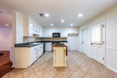 477 Kingswood Ct, Albany, GA 31707 - photo 7