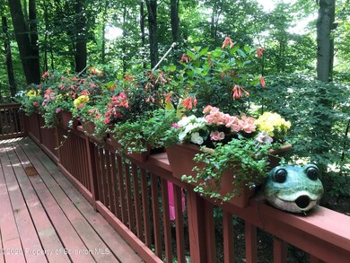 1040 Cedar Dr, Lake Ariel, PA 18436 - photo 4