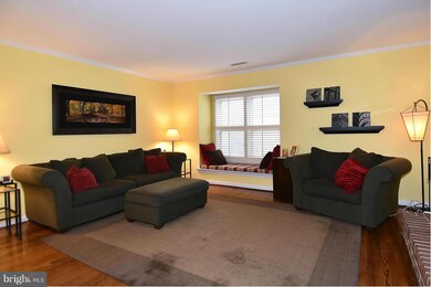 1122 N Taylor St unit 3, Arlington, VA 22201 - photo 2
