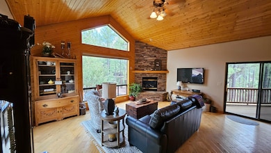 Living Room (2)