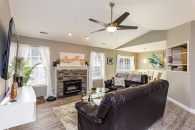 1712 S Charleston Cir-2