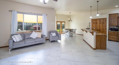 Living/Kitchen