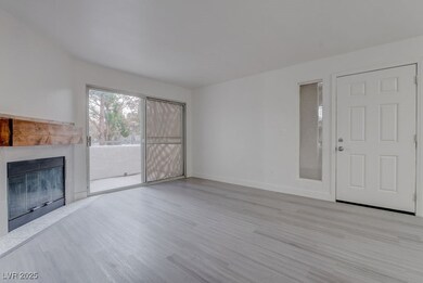 3060 Tarpon Dr unit 204, Las Vegas, NV 89120 - photo 6