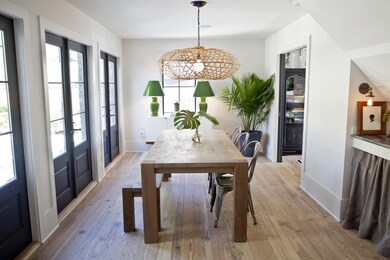 Dining 2