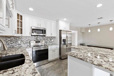 008_Kitchen