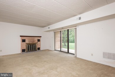 512 Washington Place unit 12, Chesterbrook, PA 19087 - photo 5