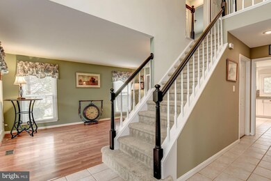 5701 Hampton Forest Way, Fairfax, VA 22030 - photo 2