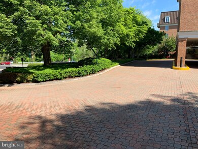 8101 Connecticut Ave unit S302, Chevy Chase, MD 20815 - photo 6