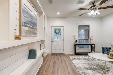 533 W Wilson St, Cleburne, TX 76033 - photo 5