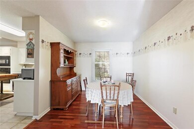 8644 Dice Ln, Lenexa, KS 66215 - photo 4