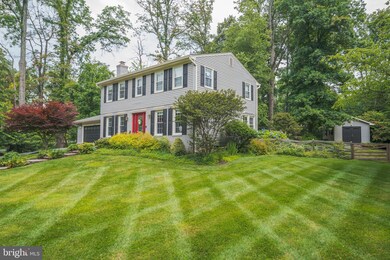 12222 Folkstone Dr, Herndon, VA 20171 - photo 4