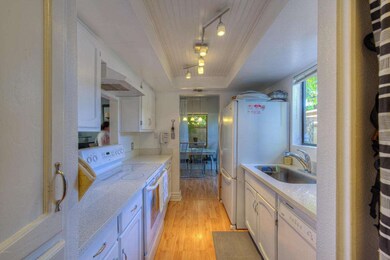007_Kitchen