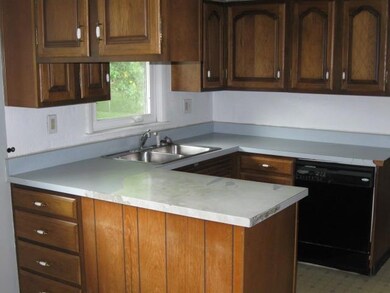 9006 Highland St, Highland, IN 46322 - photo 7