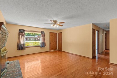 128 Dj Dr, Statesville, NC 28625 - photo 4