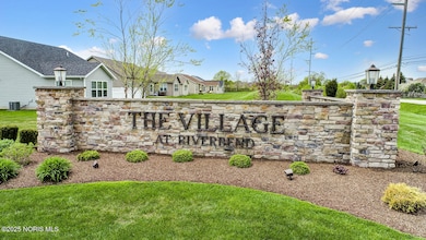 15063 Stonebridge Ln, Perrysburg, OH 43551 - photo 2