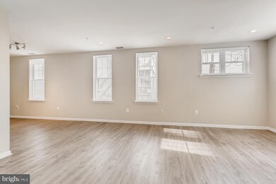 951 Brooks Ln unit 2C, Baltimore, MD 21217 - photo 6
