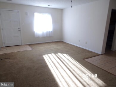 2576 Merrywood Ct unit 17, Woodbridge, VA 22192 - photo 4