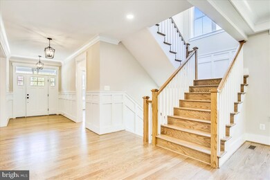 2103 Greenwich St, Falls Church, VA 22043 - photo 7