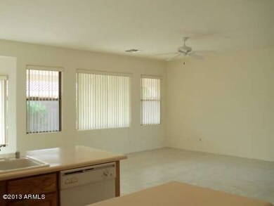 A 6974 s Newport CT 015